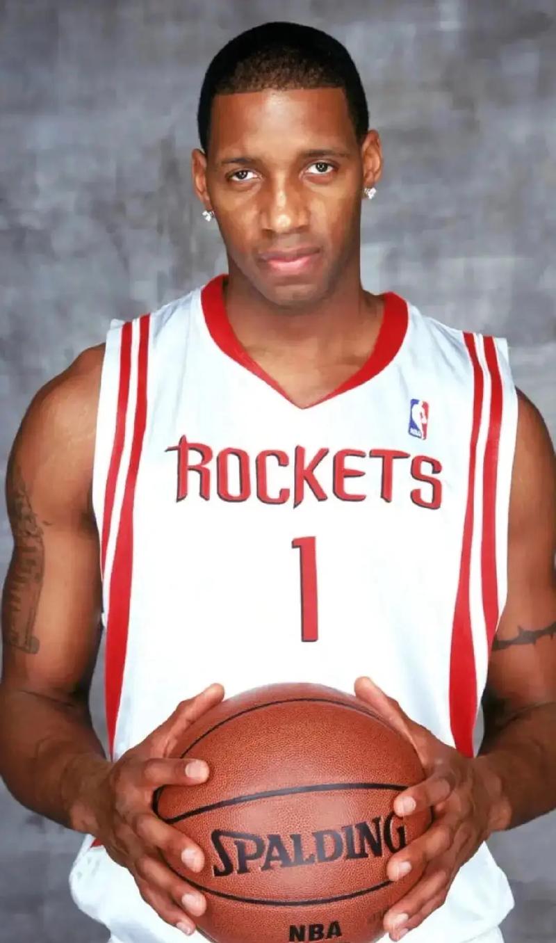 火箭连续胜利，团队士气稳步提升（火箭再取连胜，球队士气持续高涨）