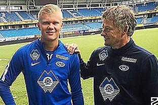 罗马诺：莱万不在迈阿密国际2026年的引援候选名单中（罗马诺：莱万未列入迈阿密国际2026年引援名单）