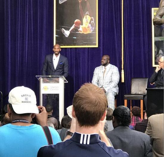 篮球湖人主力球员场上状态火热（湖人主力状态火爆，赛场火力全开）