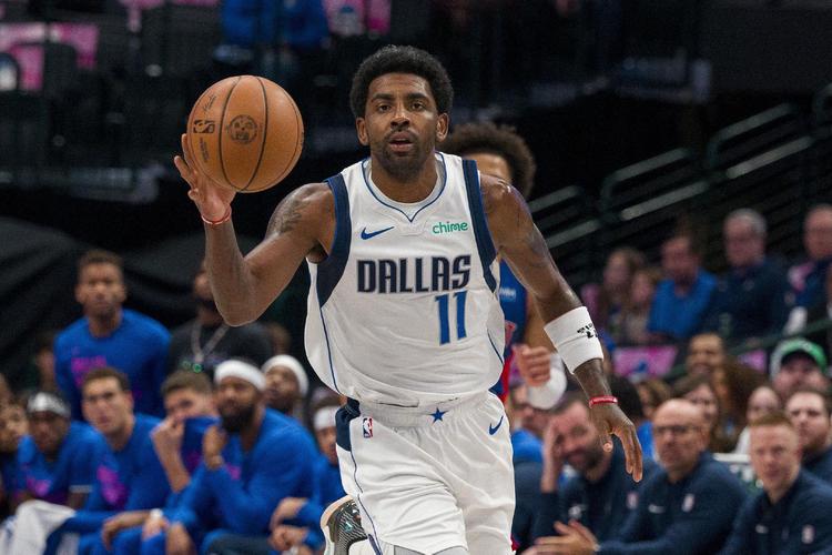 巴萨三球逆转阿拉维斯！亚马尔传射、奥尔莫梅开二度...（巴萨连进三球翻盘阿拉维斯：亚马尔传射发威，奥尔莫梅开二度）