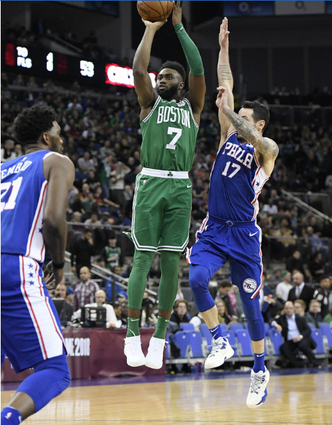 世体：埃里克-加西亚拒绝了巴黎的合同报价，选择留在巴萨（世体：埃里克-加西亚拒签巴黎报价，决定留守巴萨）