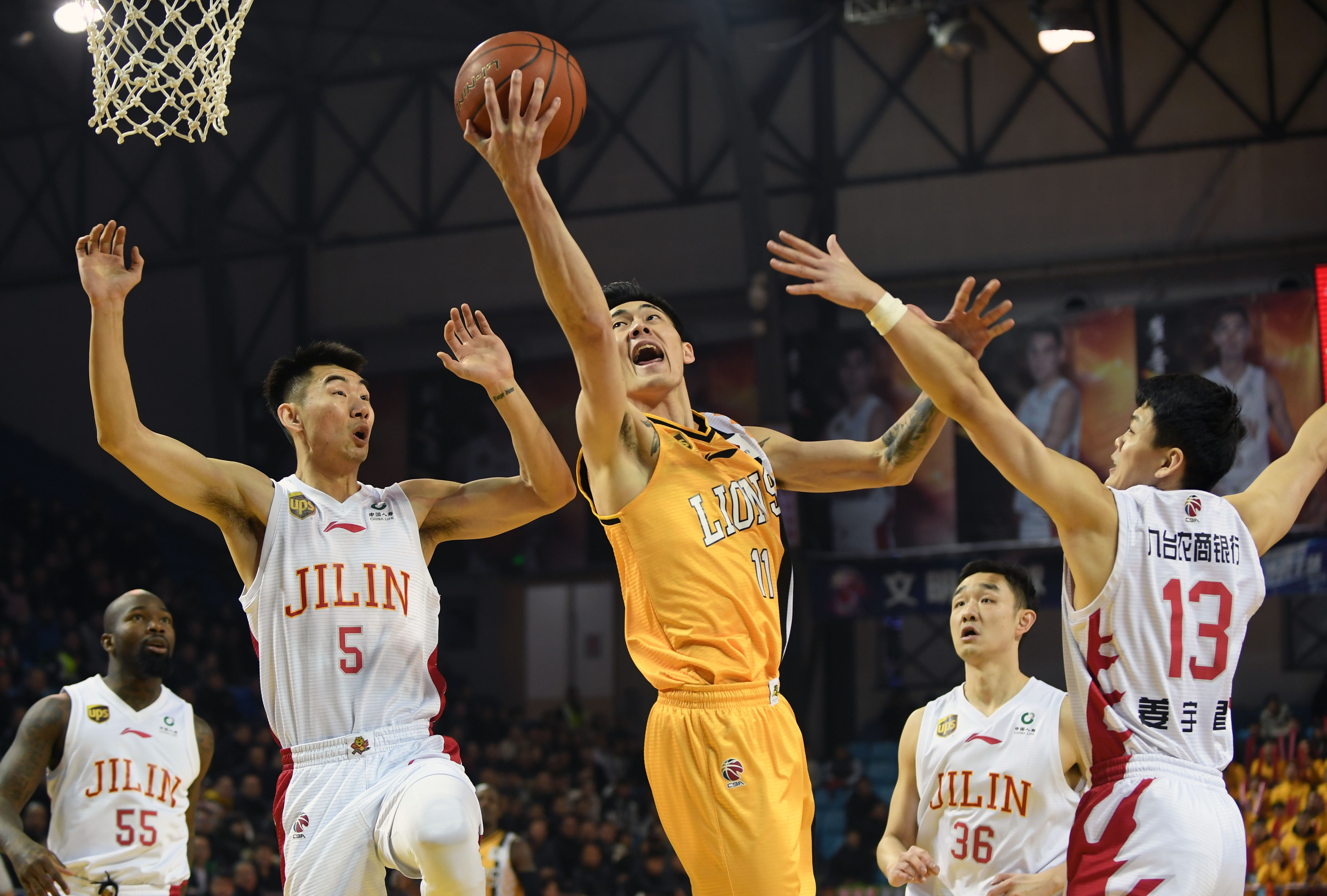 斯洛文尼亚主帅：奥布拉克感到不适，将缺席与瑞典的比赛（斯洛文尼亚主帅：奥布拉克因不适无缘对阵瑞典）