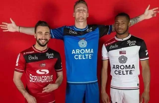 卫报：前加拿大女足教练因性侵球员被判监禁，出狱后没有被禁足（卫报：加拿大女足前主帅因性侵球员获刑，出狱后未被限制执教）