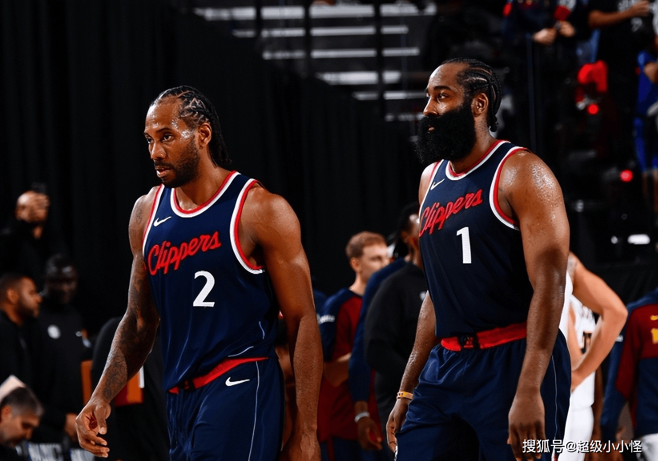 会上场吗？阿方索-戴维斯时隔262天进入拜仁的比赛大名单（262天后重返拜仁大名单，阿方索-戴维斯能否登场？）